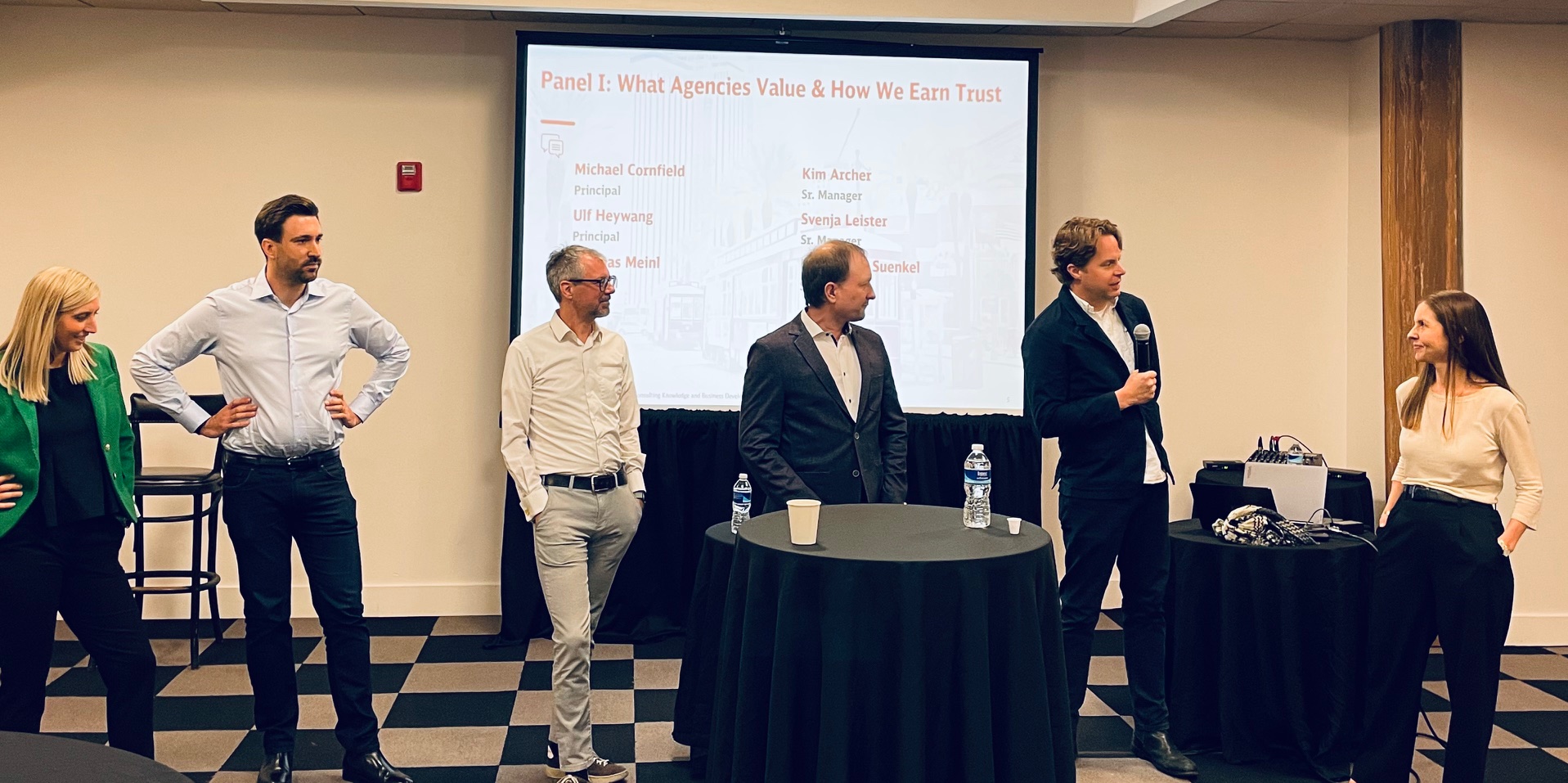 DB managers during panel discussions