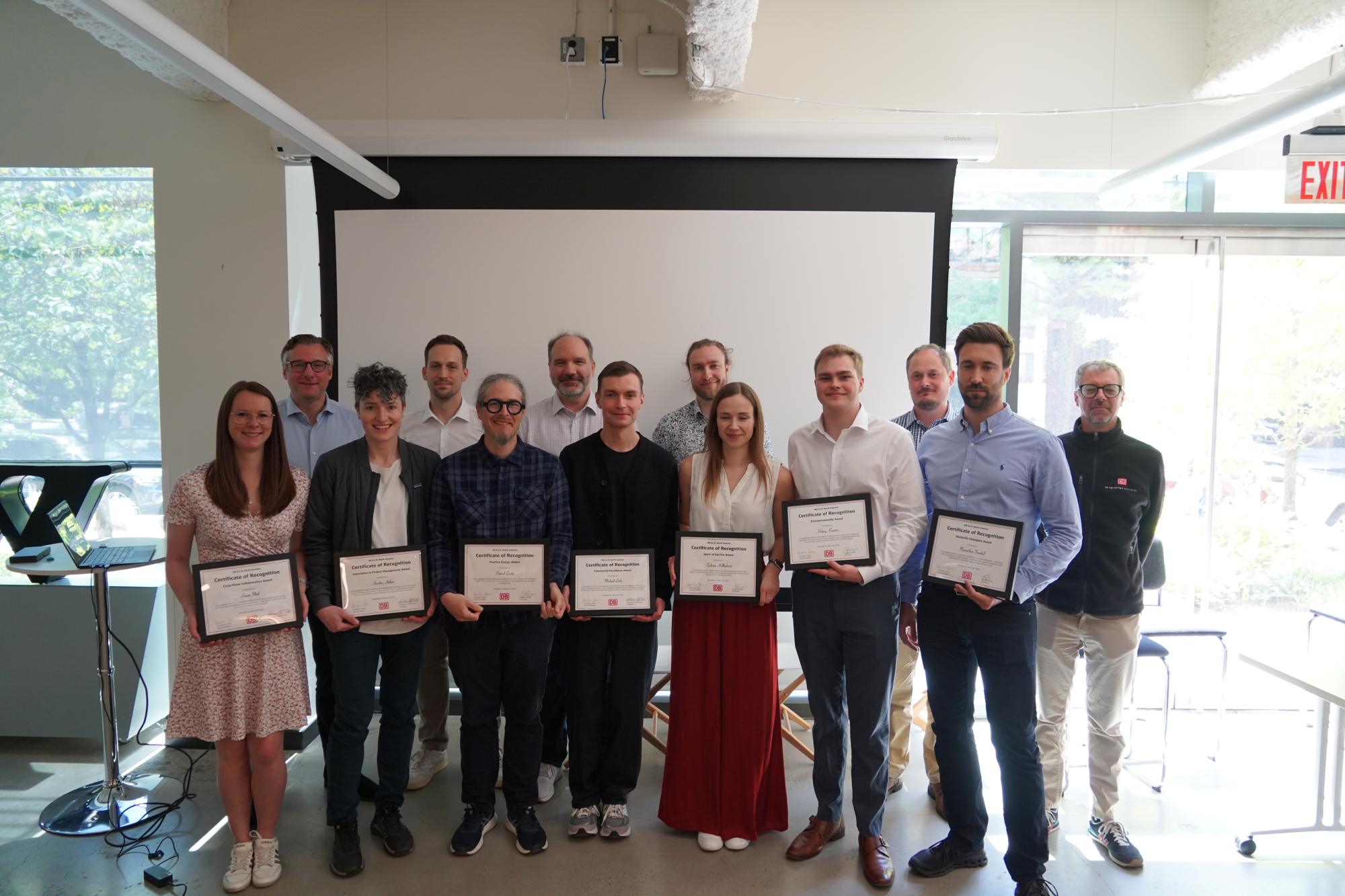 A group photo captured the special moment of the “Hands-On Champion” certification