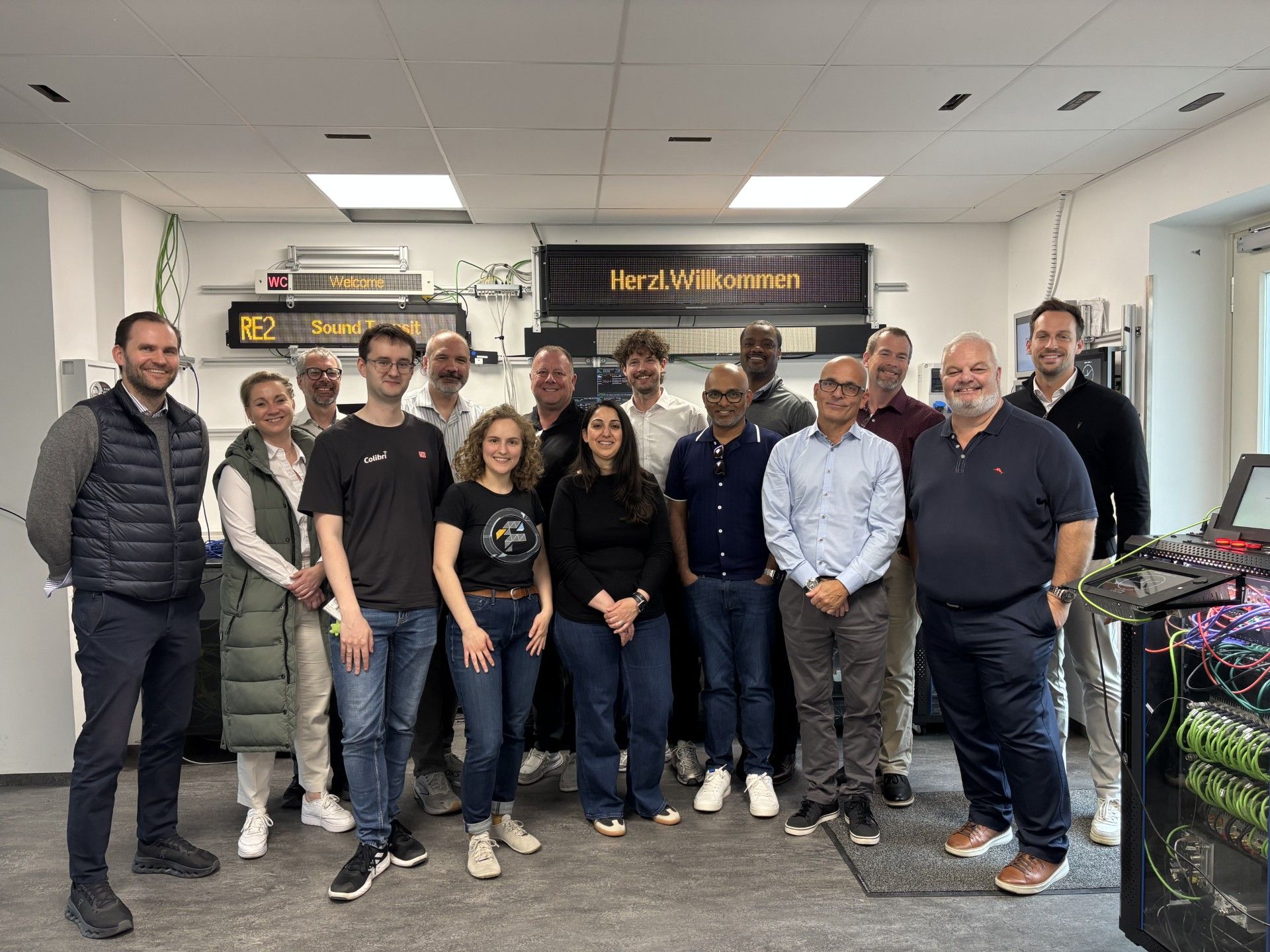 Group photo at the Colibri Laboratory
