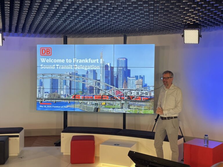 Ulf welcomes the guests in Frankfurt at DB Skydeck