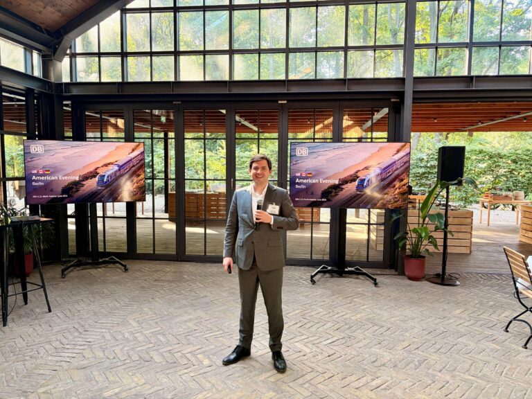 Ulrich Leister, CEO of DB E.C.O. North America, welcomed guests to the American Evening